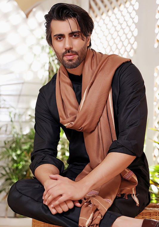 Amir Adnan's traditional men's woolen shawls