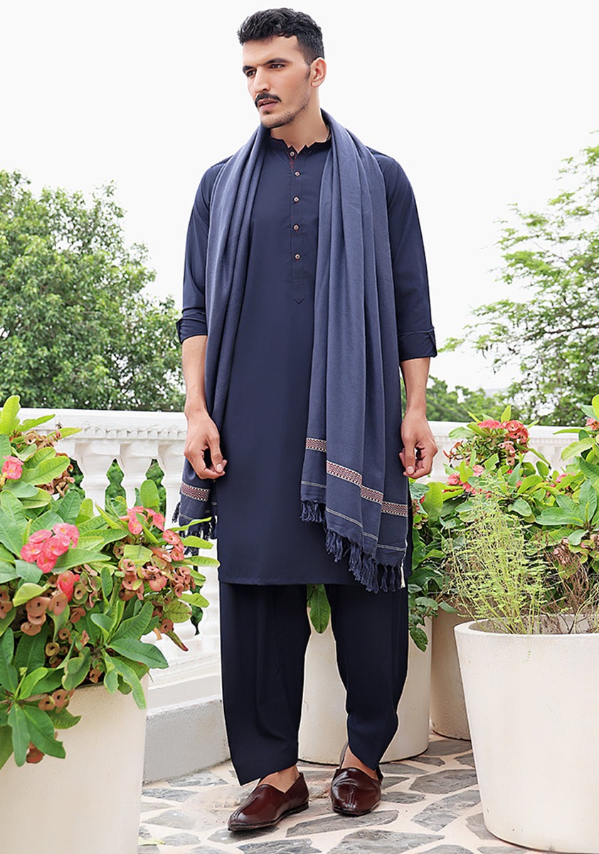 Amir Adnan's traditional men's woolen shawls