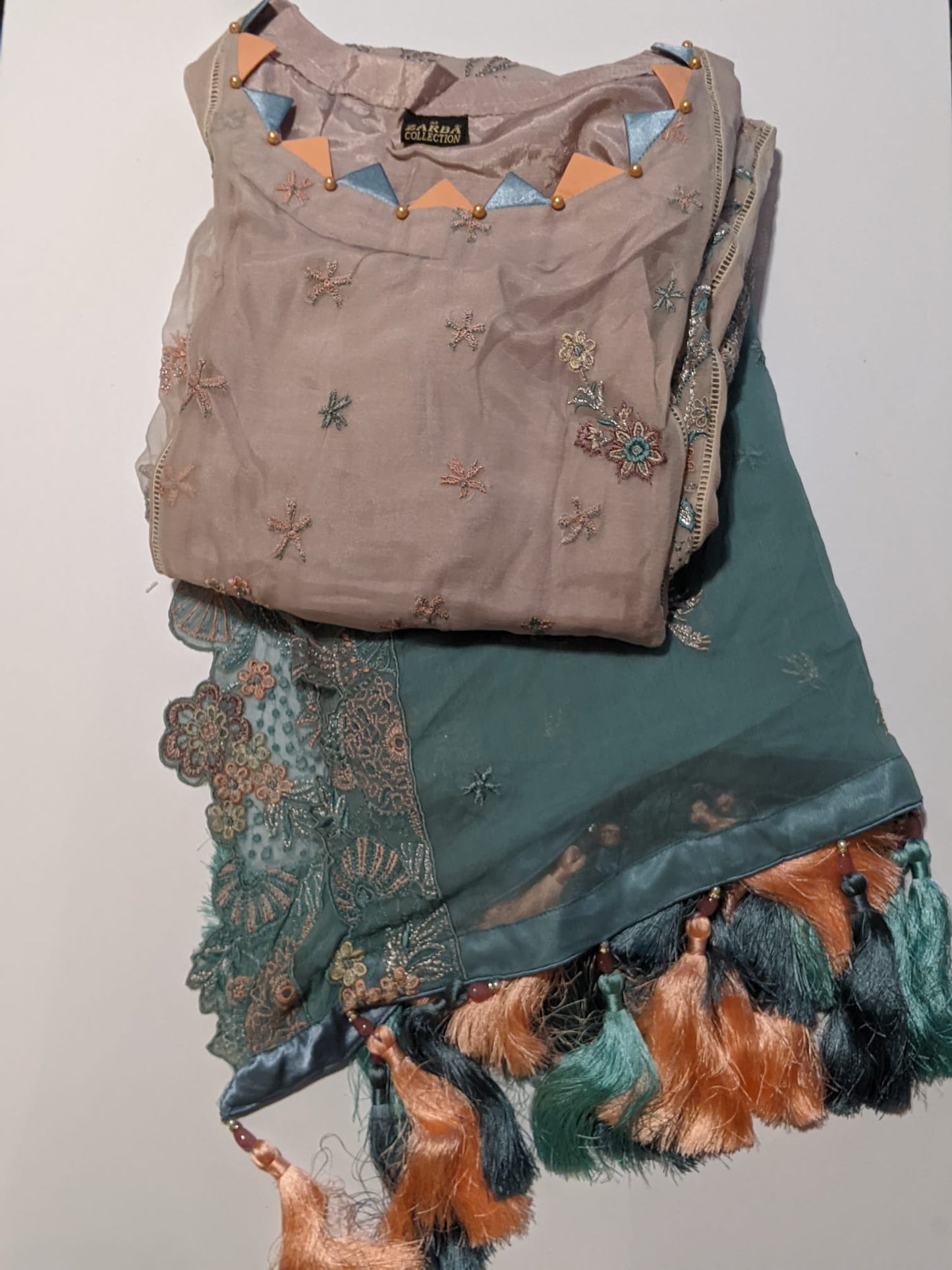 Jannan Embroidered